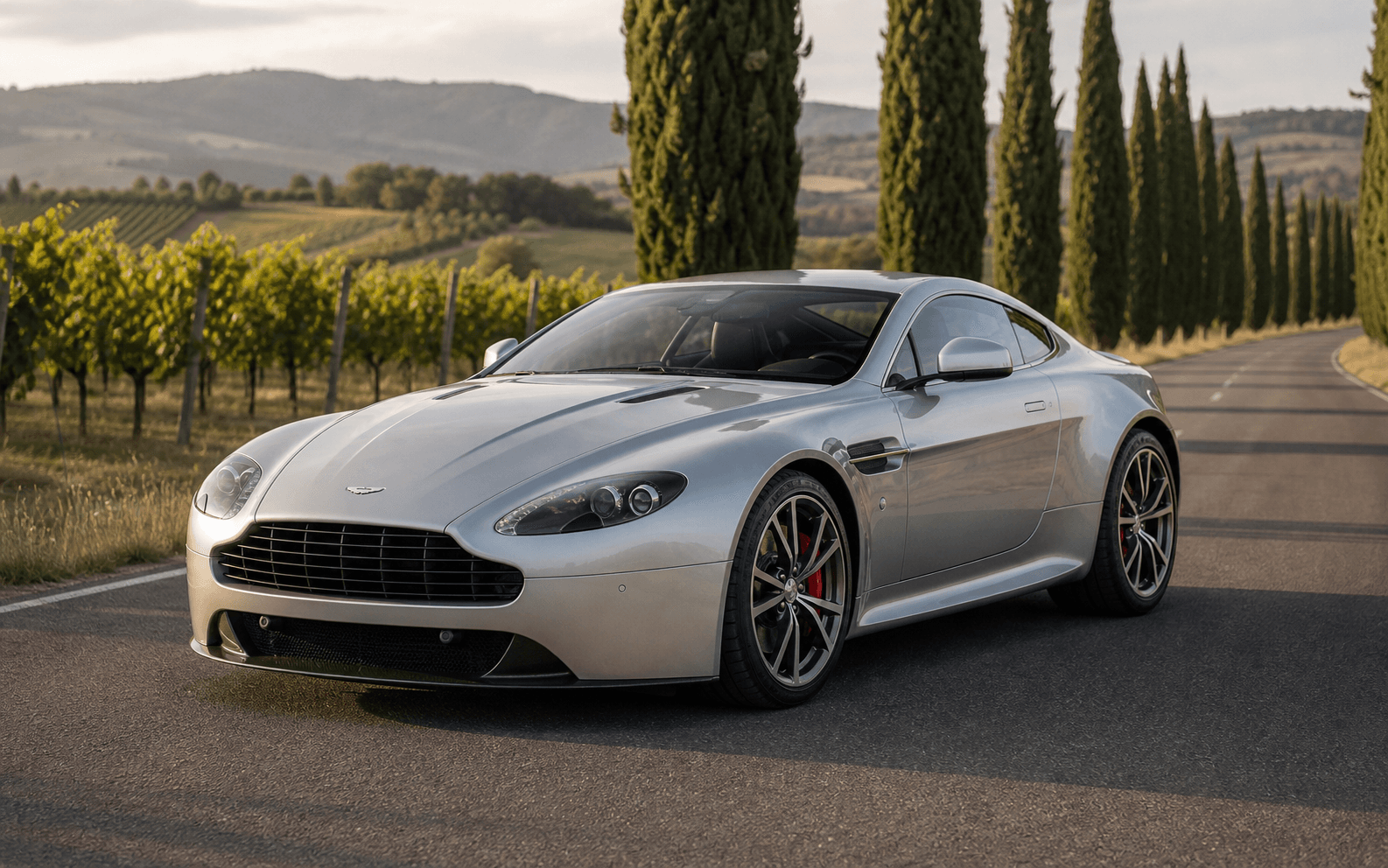 Exterior de Aston Martin V12 Vantage S 2015
